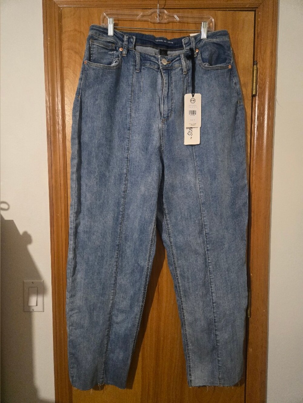 Fashion to Figure High-Rise Light Blue Jeans Size 18